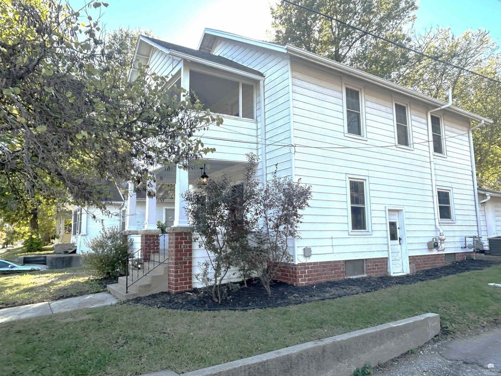 112 S Martin Luther King Jr Drive, Manhattan, KS 66502