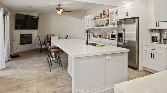 8755 Lassen Ave, Hesperia, CA 92345