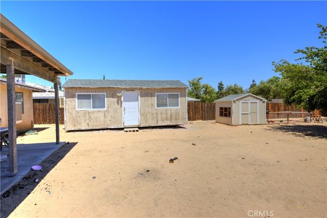 8755 Lassen Ave, Hesperia, CA 92345