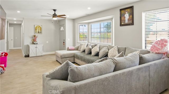 8755 Lassen Ave, Hesperia, CA 92345