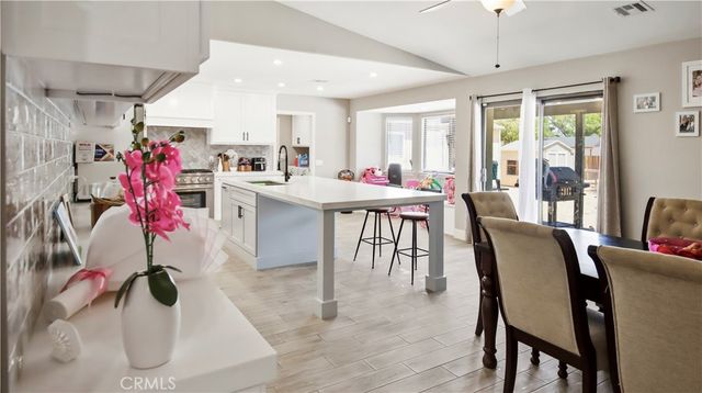 8755 Lassen Ave, Hesperia, CA 92345