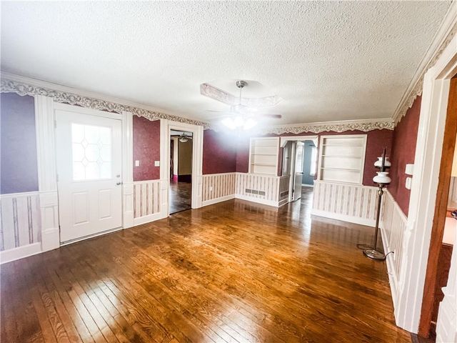 628 S Clay Street, Nevada, MO 64772