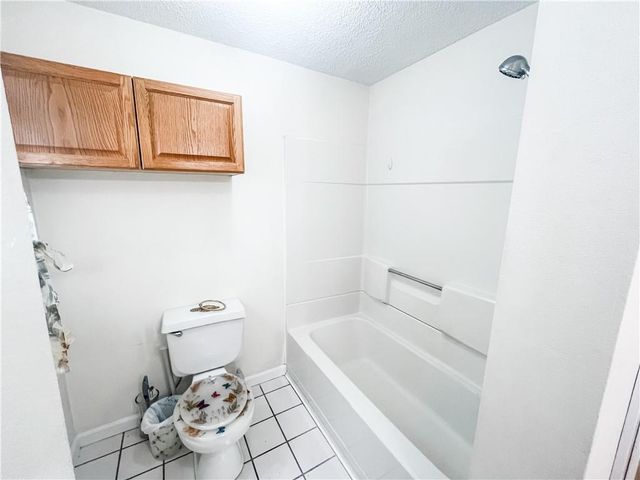 628 S Clay Street, Nevada, MO 64772