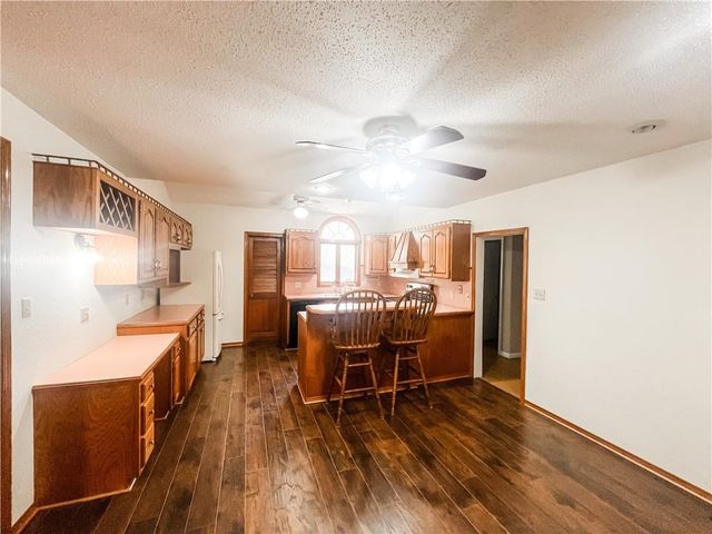 628 S Clay Street, Nevada, MO 64772