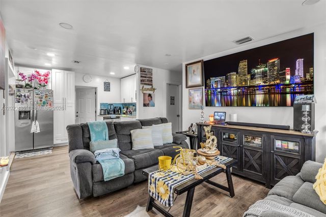 13075 NW 16th Ave, North Miami, FL 33167