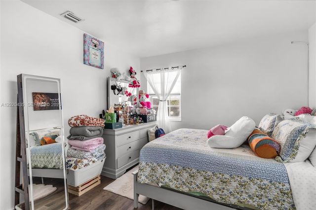 13075 NW 16th Ave, North Miami, FL 33167