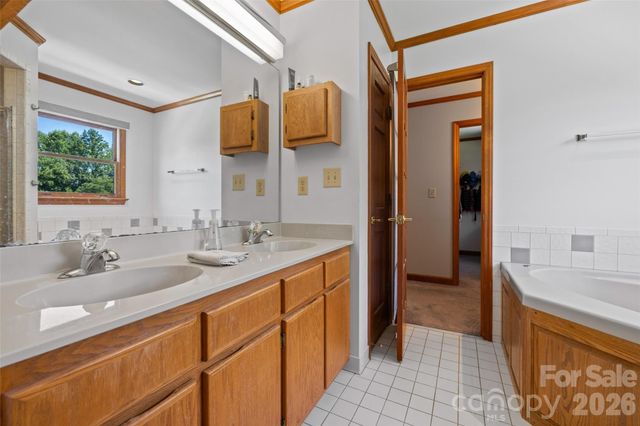 3010 Eaker Drive, Cherryville, NC 28021