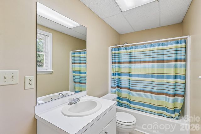 3010 Eaker Drive, Cherryville, NC 28021