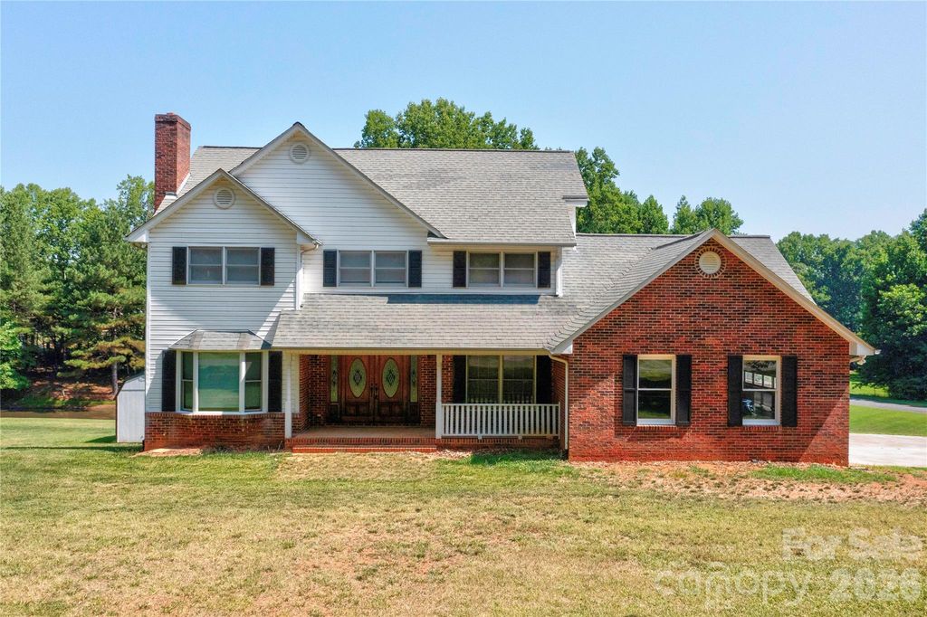 3010 Eaker Drive, Cherryville, NC 28021