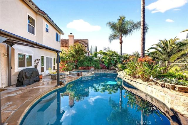 45371 Corte Progreso, Temecula, CA 92592