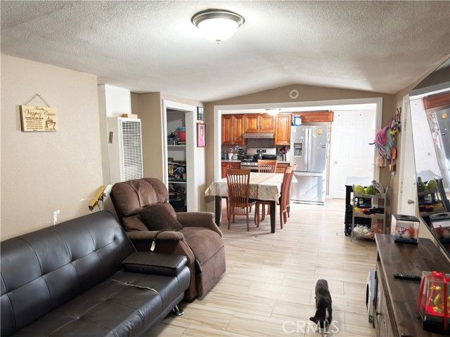 3707 Vineland Avenue, Baldwin Park, CA 91706