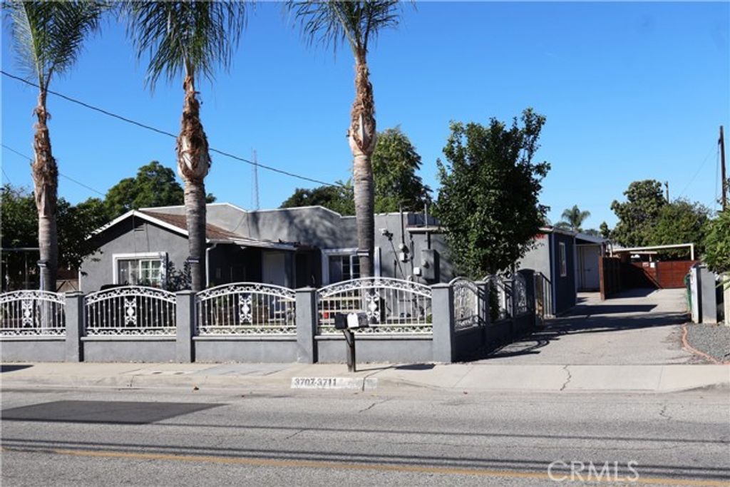 3707 Vineland Avenue, Baldwin Park, CA 91706
