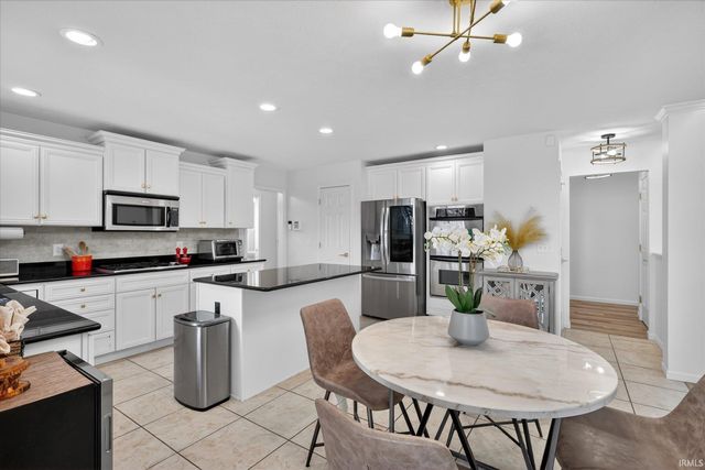 54855 Springfield Trace Drive, Osceola, IN 46561