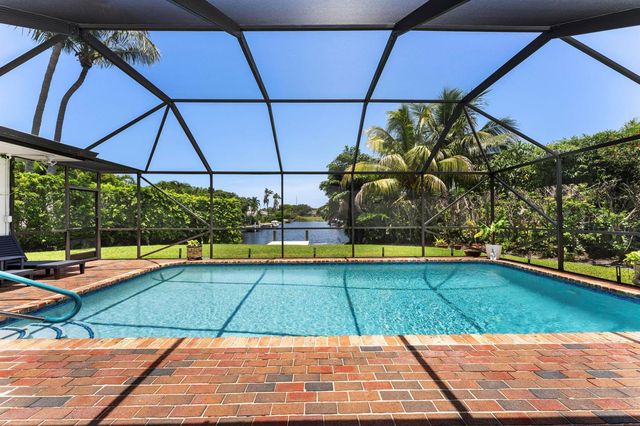 8416 Pine Tree Lane, Lake Clarke Shores, FL 33406