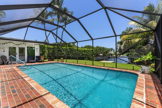 8416 Pine Tree Lane, Lake Clarke Shores, FL 33406