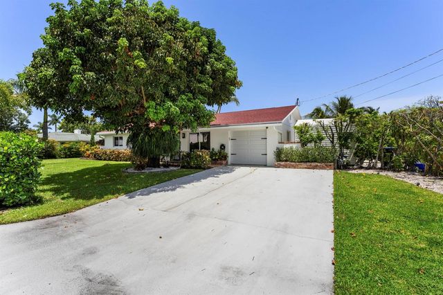 8416 Pine Tree Lane, Lake Clarke Shores, FL 33406