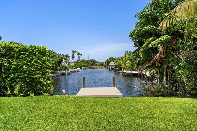 8416 Pine Tree Lane, Lake Clarke Shores, FL 33406