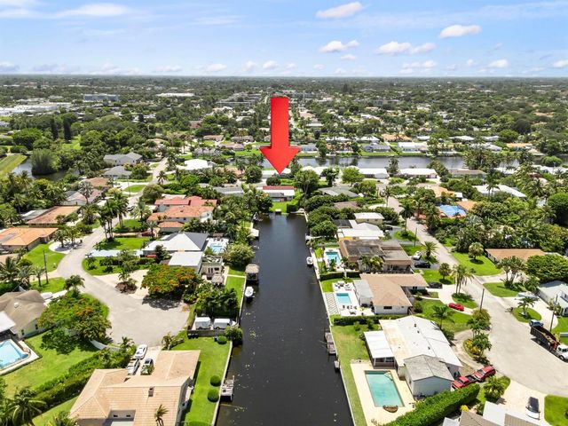 8416 Pine Tree Lane, Lake Clarke Shores, FL 33406
