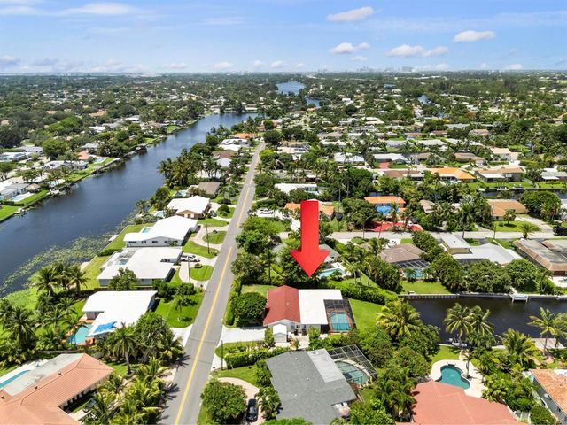 8416 Pine Tree Lane, Lake Clarke Shores, FL 33406