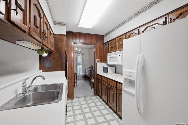 4315 Fondren, San Antonio, TX 78217