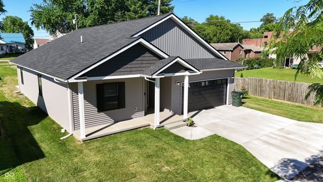 721 W Cross Street, Brownstown, IN 47220