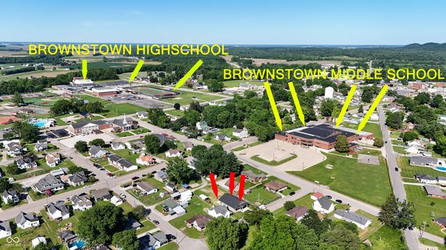 721 W Cross Street, Brownstown, IN 47220