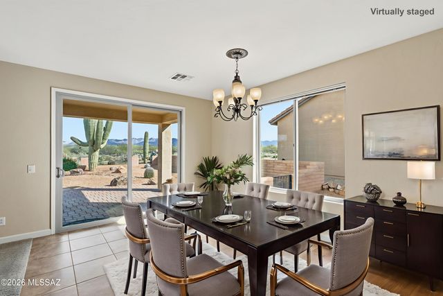 600 N Alexis Loop, Green Valley, AZ 85614