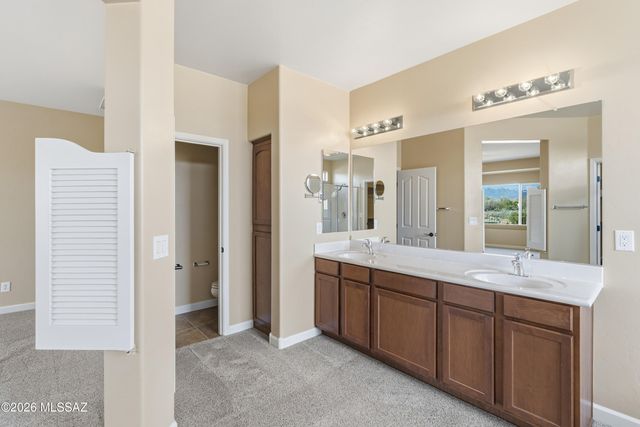 600 N Alexis Loop, Green Valley, AZ 85614