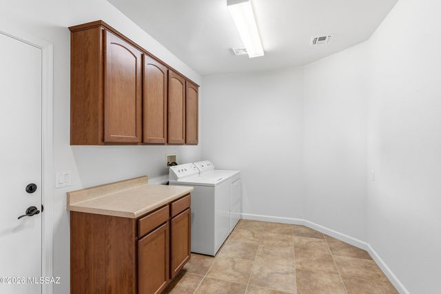 600 N Alexis Loop, Green Valley, AZ 85614