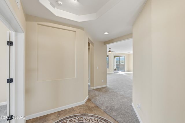 600 N Alexis Loop, Green Valley, AZ 85614