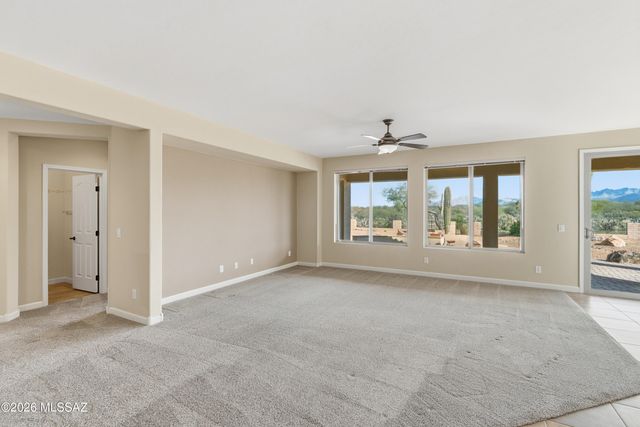 600 N Alexis Loop, Green Valley, AZ 85614