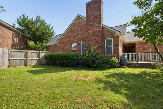 707 Bradford Pl, Murfreesboro, TN 37130