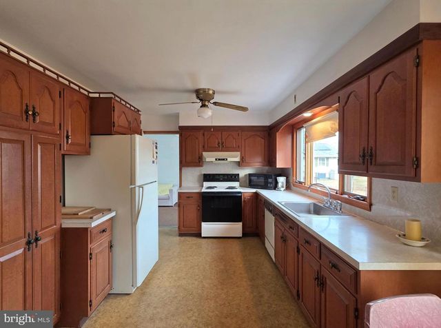 305 COURT BLVD, Millville, NJ 08332