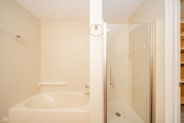 5777 Skipton Court, Noblesville, IN 46062