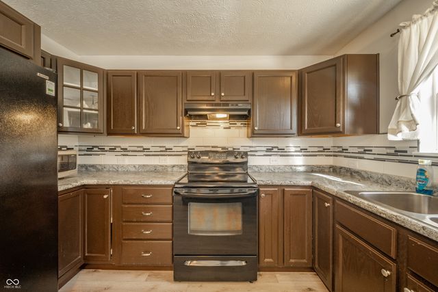 5777 Skipton Court, Noblesville, IN 46062