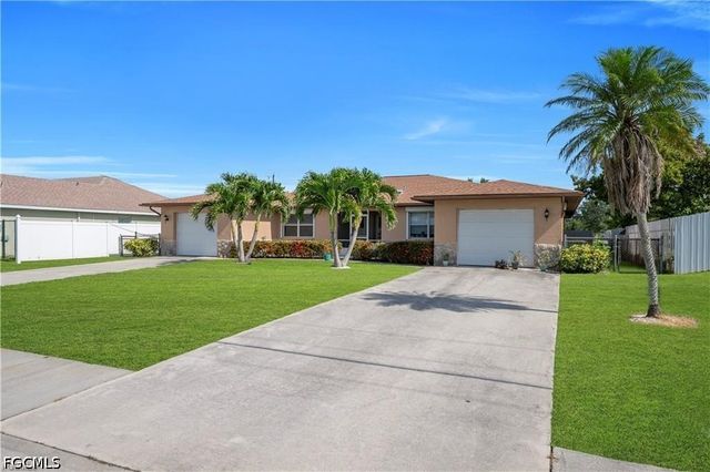 836 SW Trafalgar PKWY A, Cape Coral, FL 33991