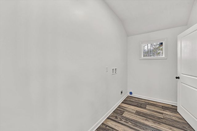 103 Bluff CT, Moneta, VA 24121