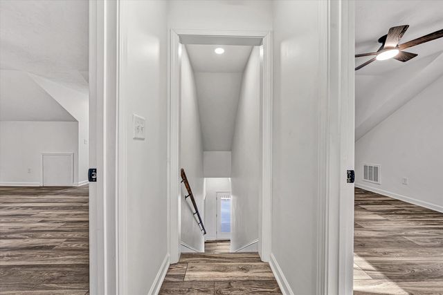 103 Bluff CT, Moneta, VA 24121