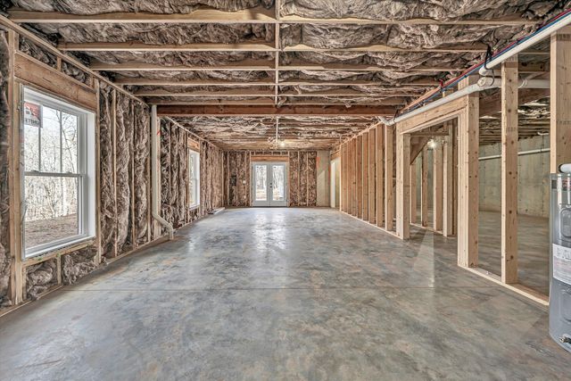 103 Bluff CT, Moneta, VA 24121