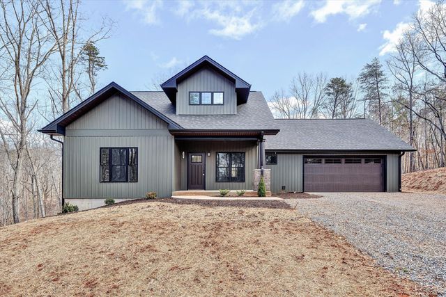 103 Bluff CT, Moneta, VA 24121