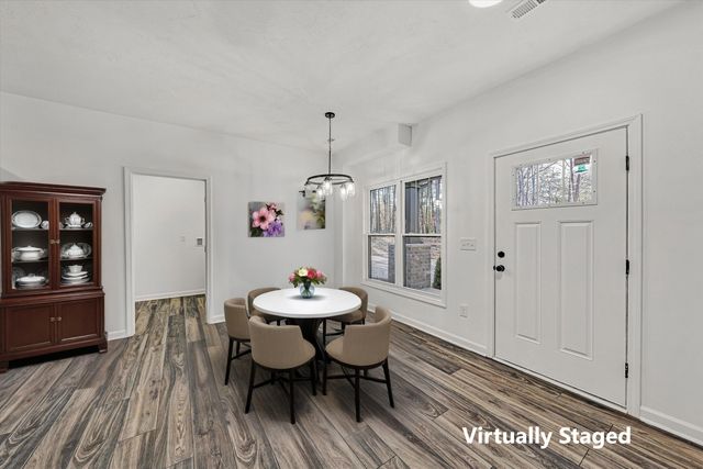 103 Bluff CT, Moneta, VA 24121