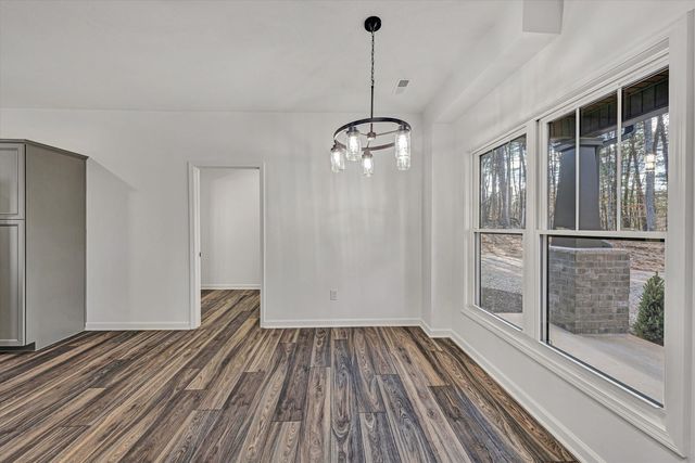 103 Bluff CT, Moneta, VA 24121