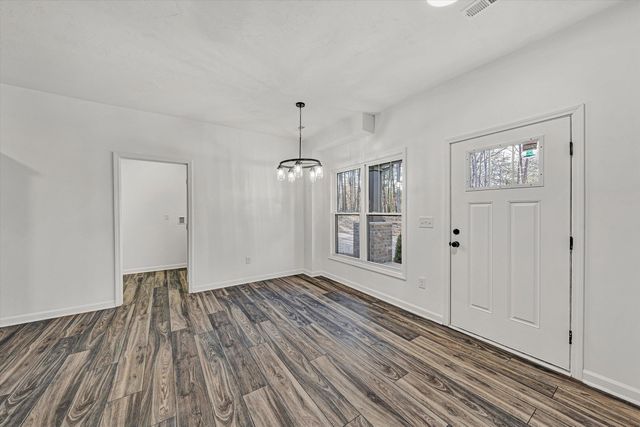 103 Bluff CT, Moneta, VA 24121