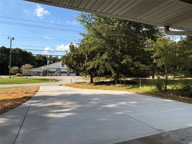 11601 Veterans Memorial Highway, Douglasville, GA 30134