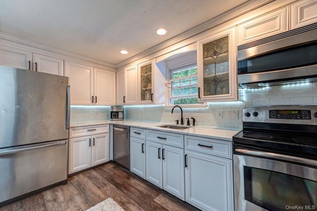 22 Dollard Drive, North Babylon, NY 11703