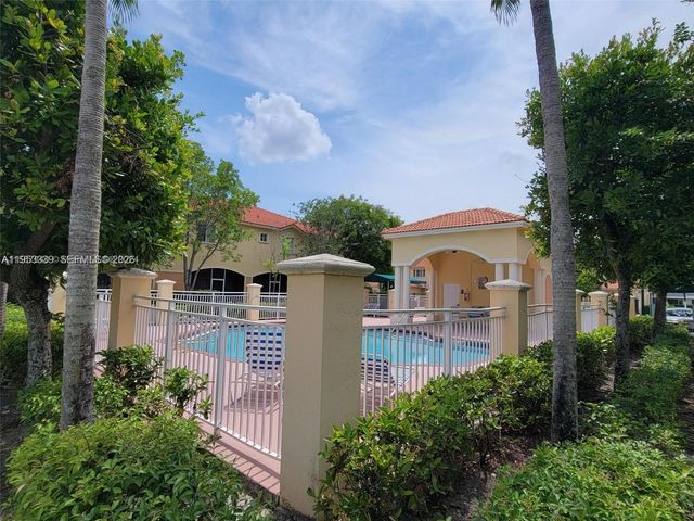 8306 Santa Monica Ave, Tamarac, FL 33321