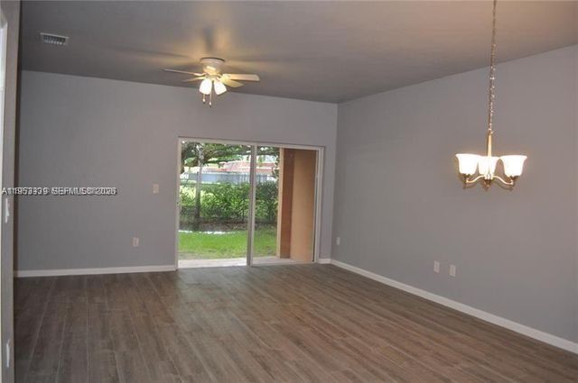 8306 Santa Monica Ave, Tamarac, FL 33321