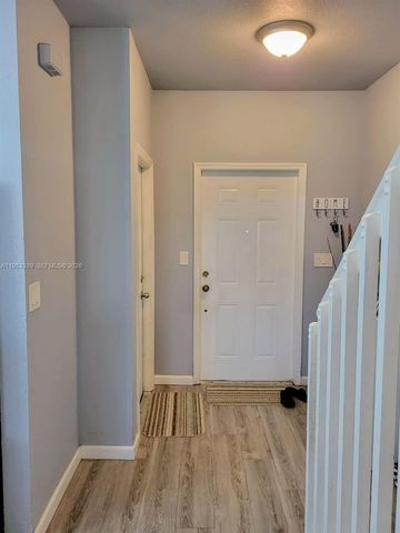 8306 Santa Monica Ave, Tamarac, FL 33321