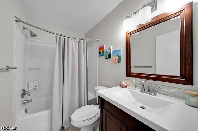 873 Hofstra DR, Fort Myers, FL 33919