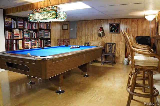 19445 Mcintyre Street, Detroit, MI 48219